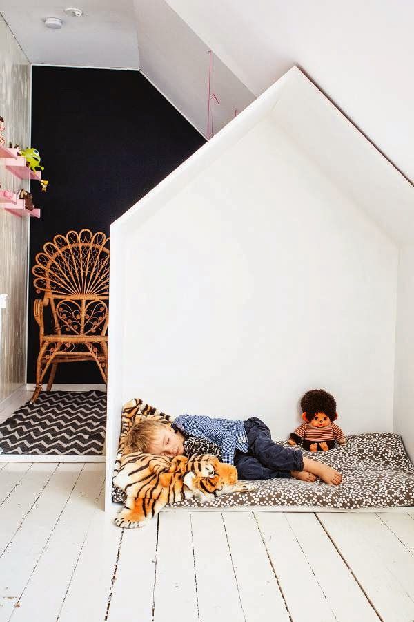 Le cadeau des un an, une cabane